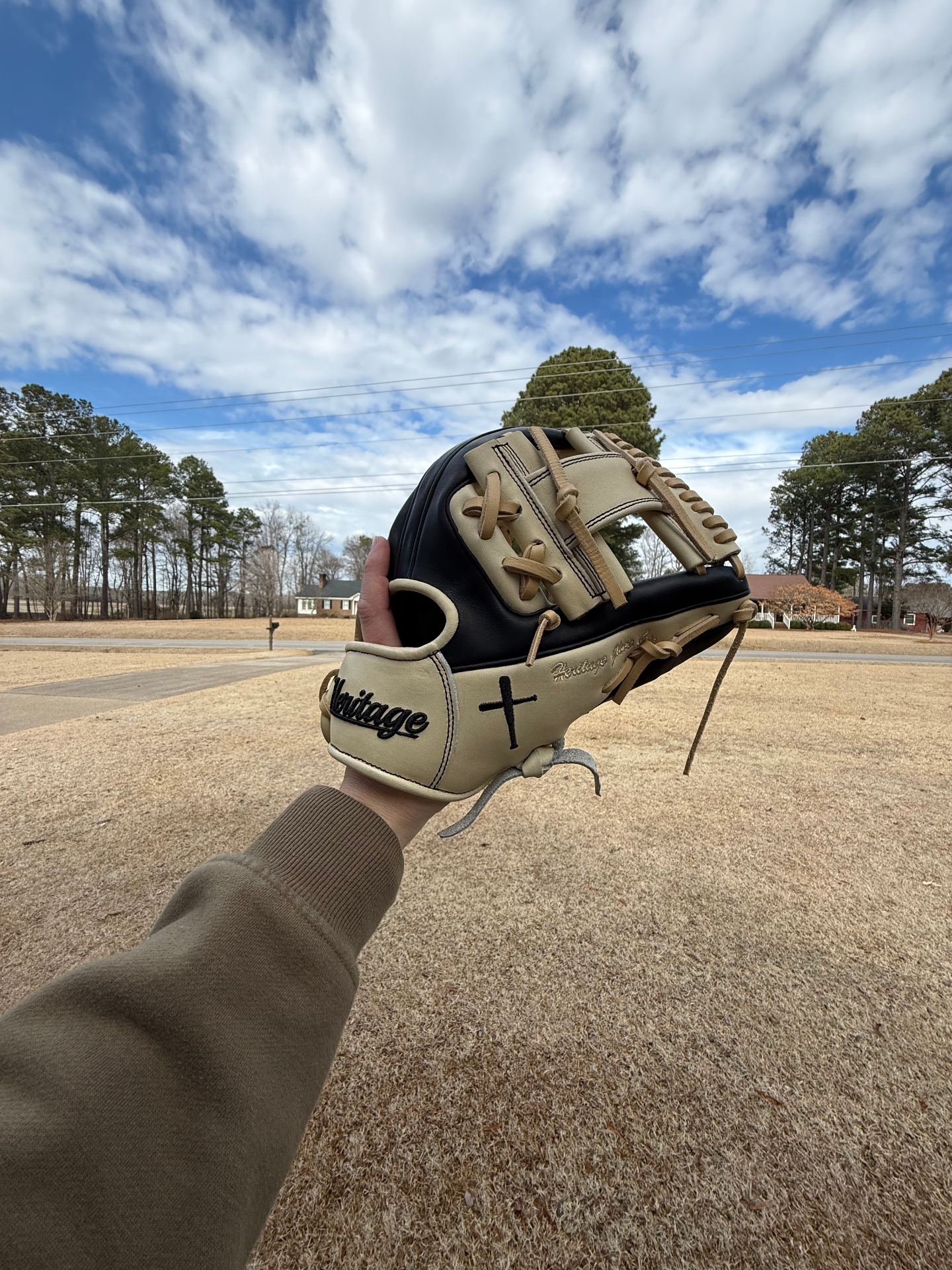 Heritage glove web view with cross detail
